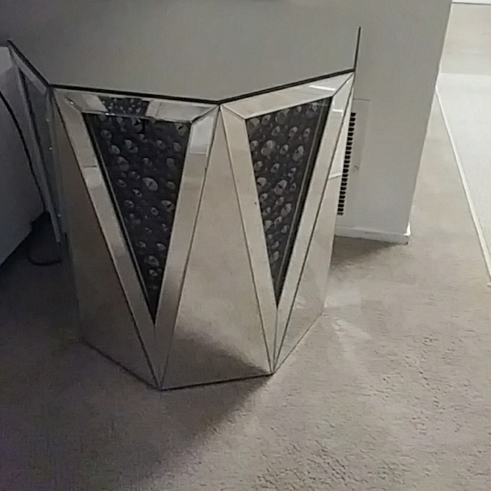 End table
